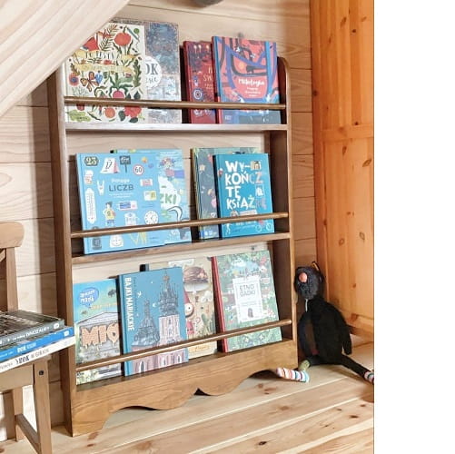 Półka biblioteczka stojąca z rustykalnym dekorem 9