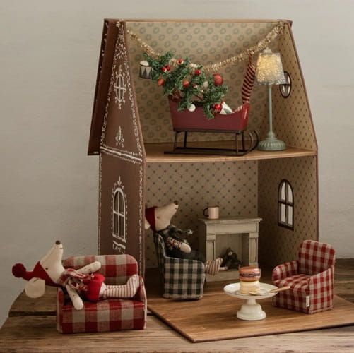 Maileg kominek dla myszek Miniature fireplace  2