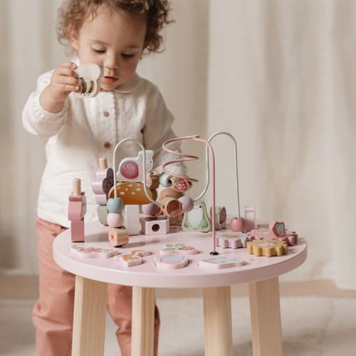 Stolik edukacyjny różowy Fairy Garden dla dziewczynki na roczek Little Dutch 4
