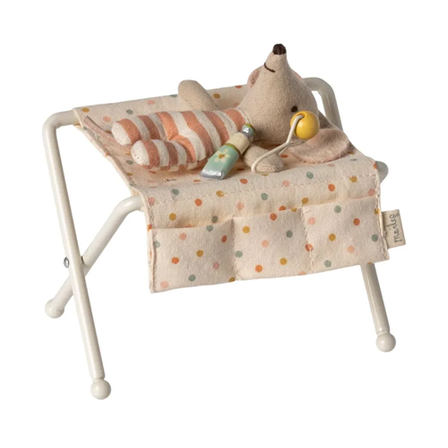Maileg przewijak Nursery Table, baby mouse biały mały  1